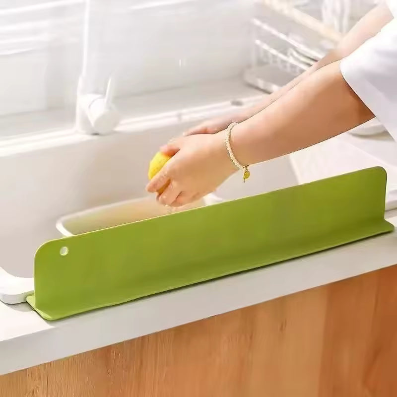 Silicone Sink Splash Guard – Anti-Splash Waterproof Kitchen Basin Stopper